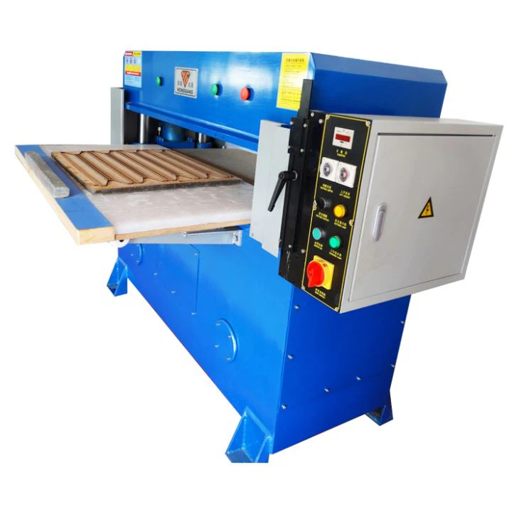 Cloth Cutting Machine